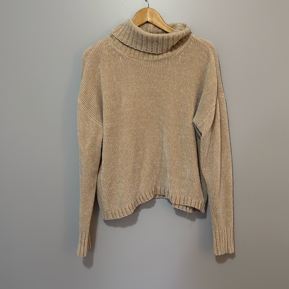 Forever 21 Sweaters - COZY SOFT OATMEAL TURTLENECK